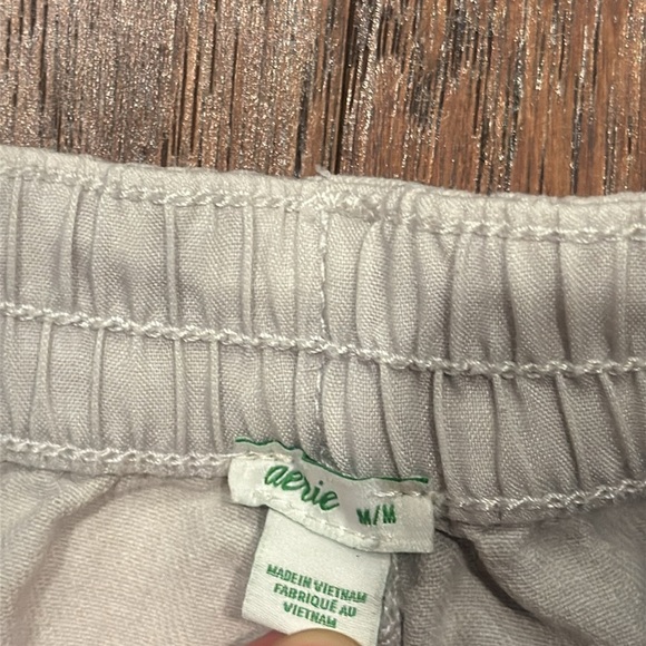 Medium Aerie Light Gray Jean Shorts Distressed High-Waisted - Picture 5 of 8